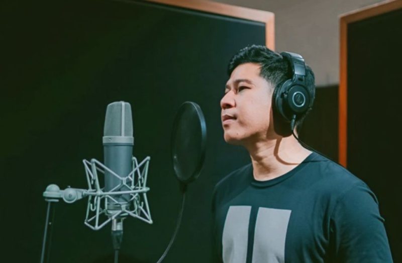 Setelah sekian lama, akhirnya Nino Kayam merilis single solo perdananya yang menceritakan tentang pengalaman cintanya yang telah berlalu. (Foto: Instagram.com/ninokayam)