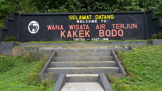 Air Terjun Kakek Bodo