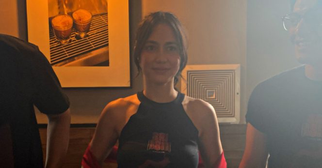 Pevita Pearce mengaku tertantang sekaligus terbebani saat memerankan karakter utama superhero wanita di film Sri Asih. (Foto: RariaMedia/Rafi)