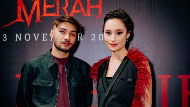 Film horor Perempuan Bergaun Merah yang dibintangi oleh Tatjana Saphira dan Refal Hady siap menghantui bioskop mulai 3 November 2022. (Foto: Dok. Frontier Pictures)