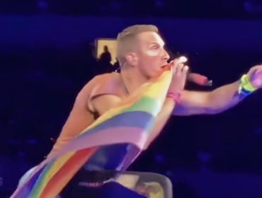 Konser perdana Coldplay di Indonesia mendapatkan penolakan dari Alumni 212 karena dianggap mendukung LGBTQ dan ateisme. (Foto: Istimewa)