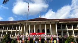 Sepasang mahasiswa UGM diduga tepergok mesum oleh Bu Lurah saat menjalani KKN di daerah Purworejo, Jawa Tengah. (Foto: RariaMedia/Rozan)