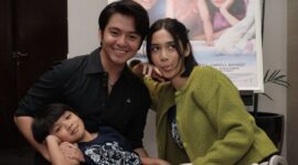 Dua Hati Biru baru saja merilis trailernya dan menampilkan karakter Dara diperankan oleh Nurra Datau yang sebelumnya diperankan Adhisty Zara. (Foto: POPLICIST)