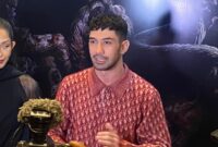 Reza Rahadian mengungkapkan dirinya harus belajar memandikan jenazah demi perannya di film horor Siksa Kubur. (Foto: RariaMedia/Rafi)