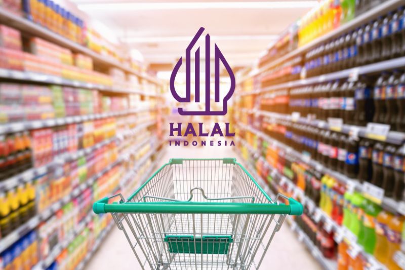 Penjual atau retailer produk makanan dan minuman wajib memiliki sertifikat halal, meski menjual produk non halal.